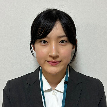 谷　莉緒　先生